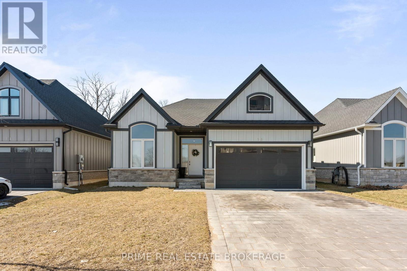 15 Compass Trl, Central Elgin, ON N5L 0B8