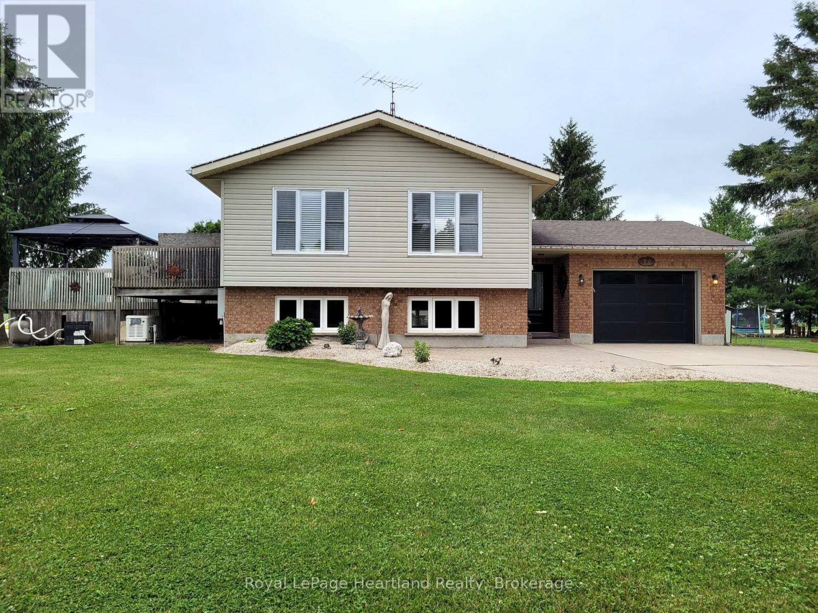 20 Crawford St, North Huron, ON N0G 2W0