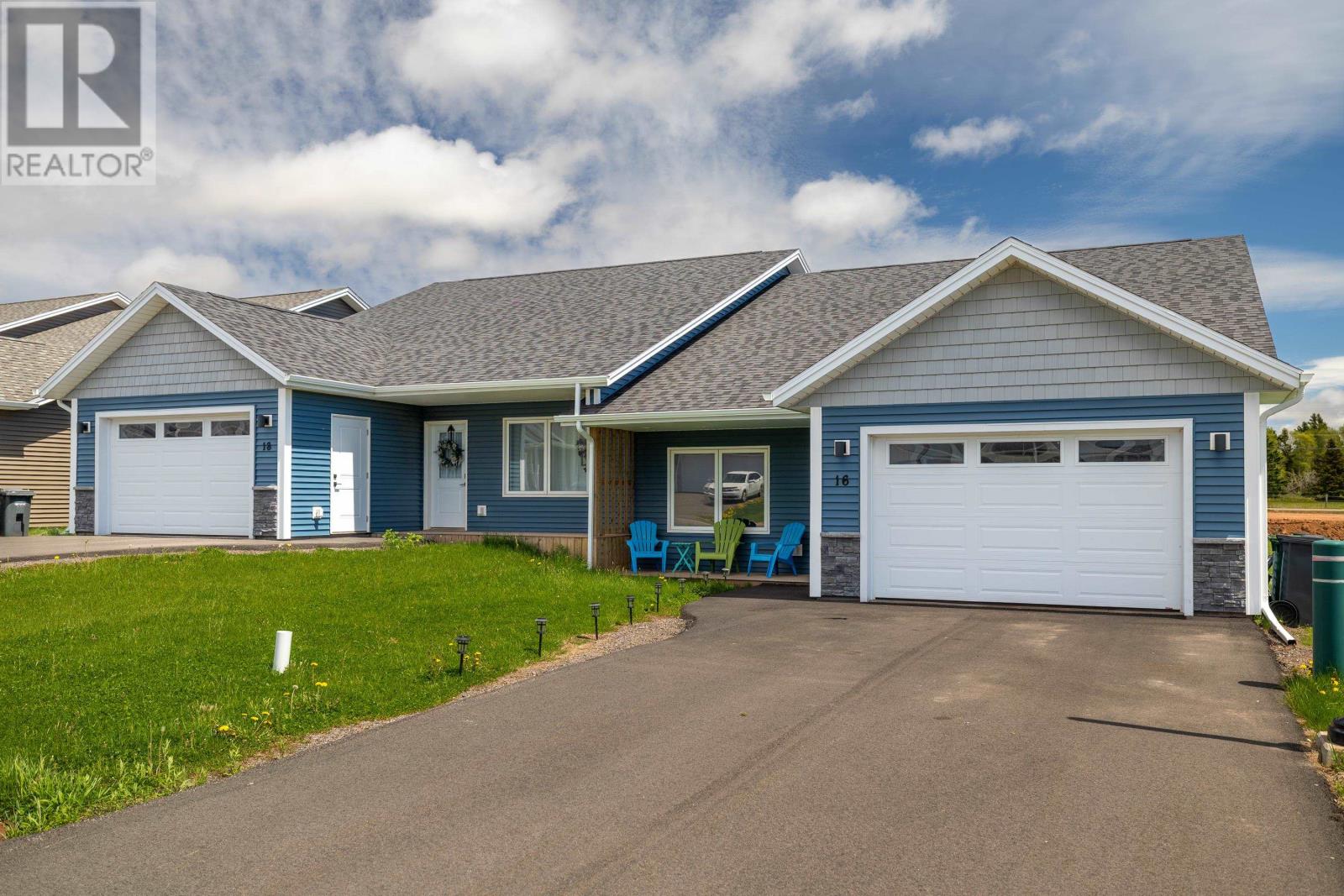 16-18 Beech Hill Ave, Charlottetown, PE C1C 0Y2