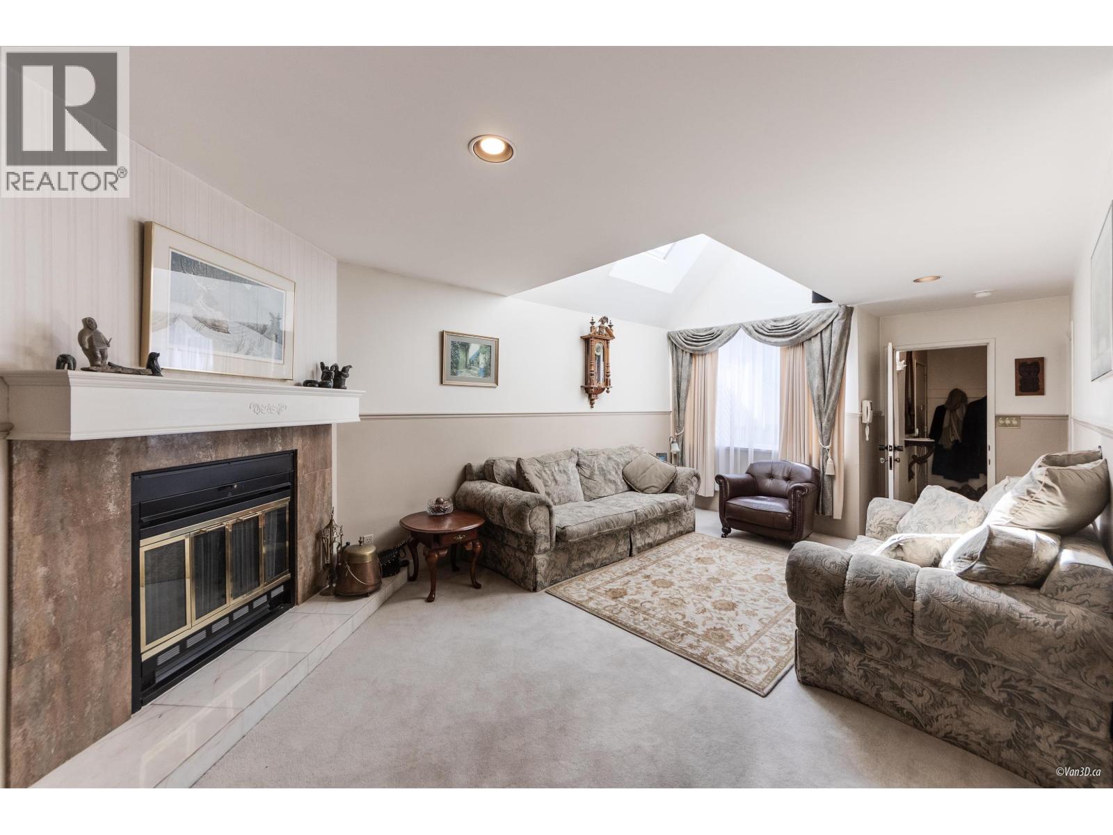 2141 W 47th Ave, Vancouver, BC V6M 2M6