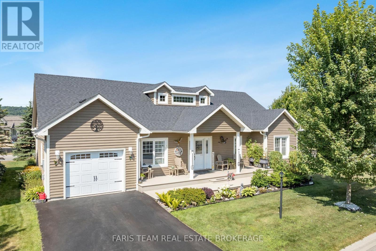 2 Grew Cres, Penetanguishene, ON L9M 0A4