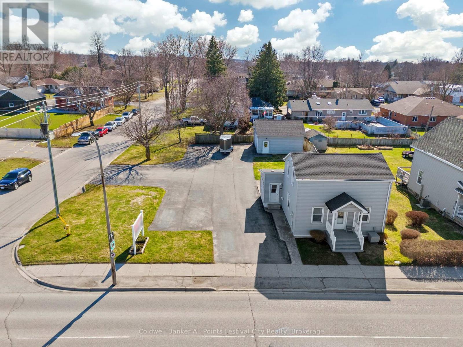 264 Huron Rd, Goderich, ON N7A 2Z9