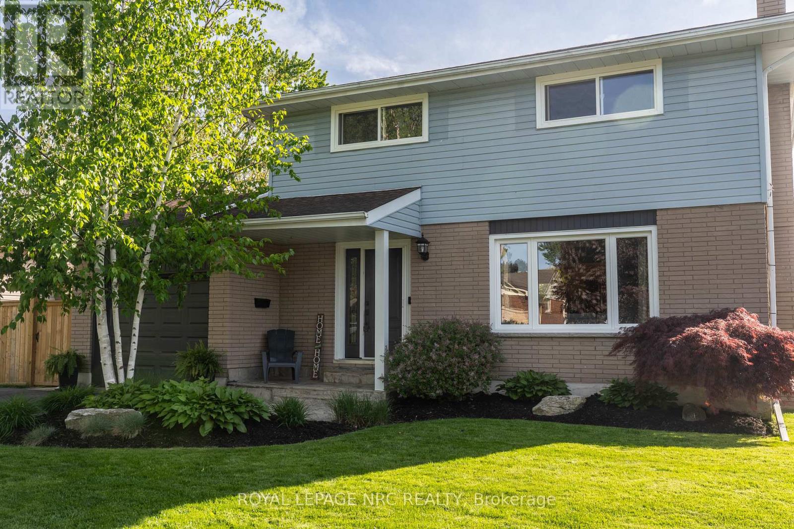 8599 Furlong Ave, Niagara Falls, ON L2G 6W9