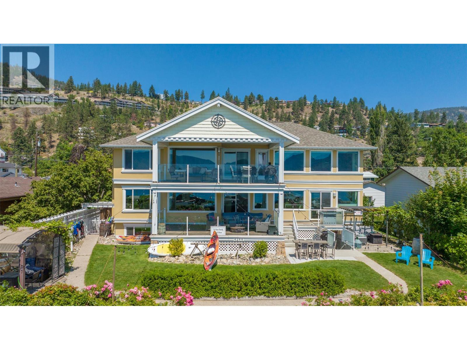 4244 Beach Ave, Peachland, BC V0H 1X6