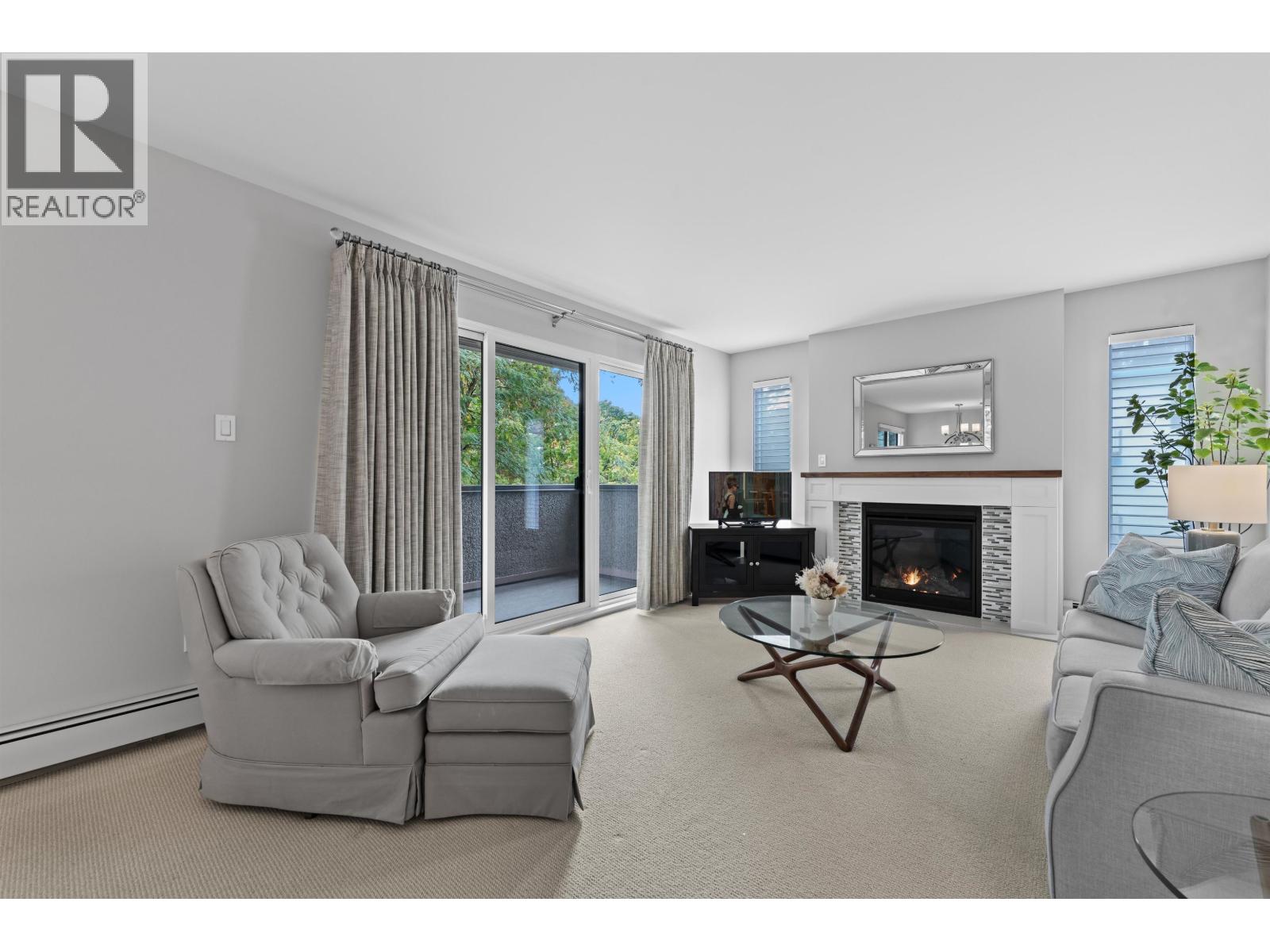 8775 Cartier Street Unit 305, Vancouver, BC V6P 4V3