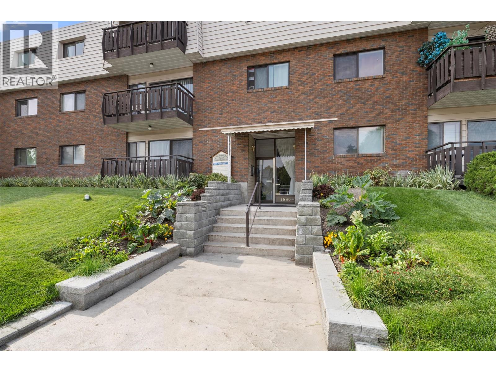 1860 Richter Street Unit 205 Lot Apt Sl 11, Kelowna, BC V1Y 2M9
