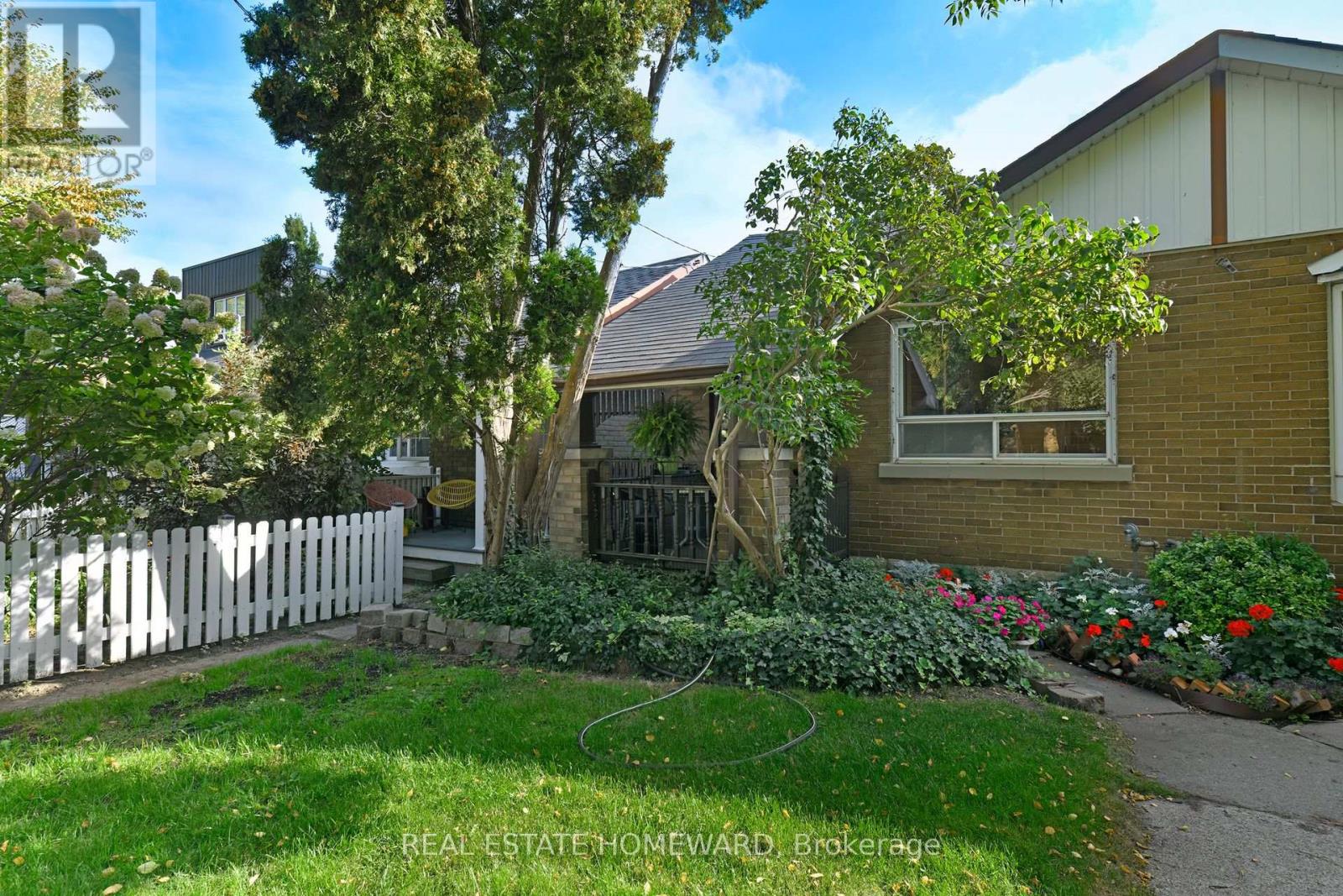 309 Victoria Pk Ave, Toronto, ON M4E 3S7