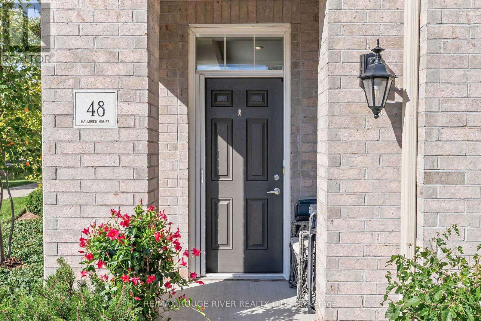 48 1430 Gord Vinson Ave, Clarington, ON L1E 0J6