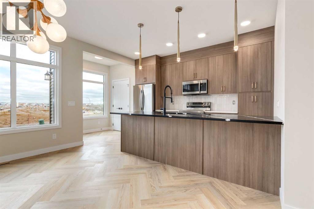478 River Ave, Cochrane, AB T4C 3B8