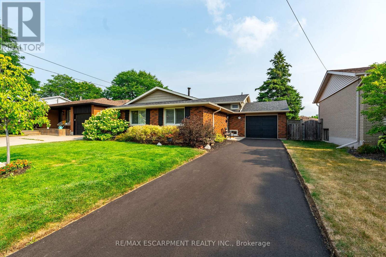 198 San Pedro Dr, Hamilton, ON L9C 2E1