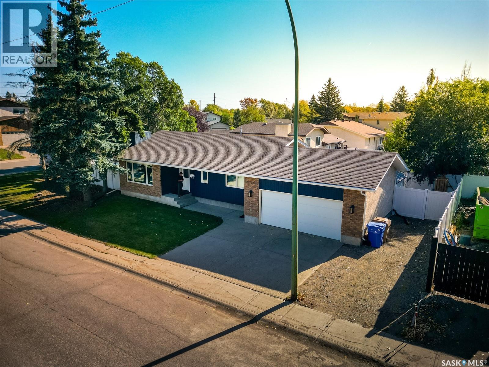 3123 Edinburgh Dr, Regina, SK S4V 1H5
