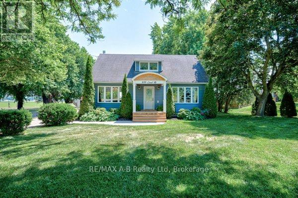 889 Canal Rd, Bradford West Gwillimbury, ON L3Z 2A6