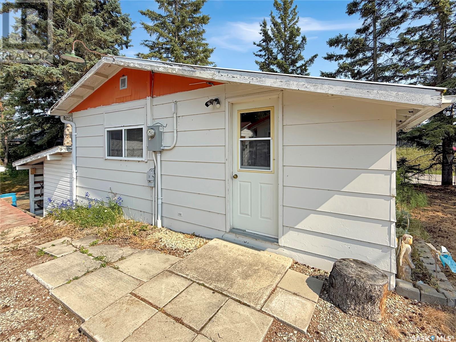 75 Main St, Candle Lake, SK S0J 3E0
