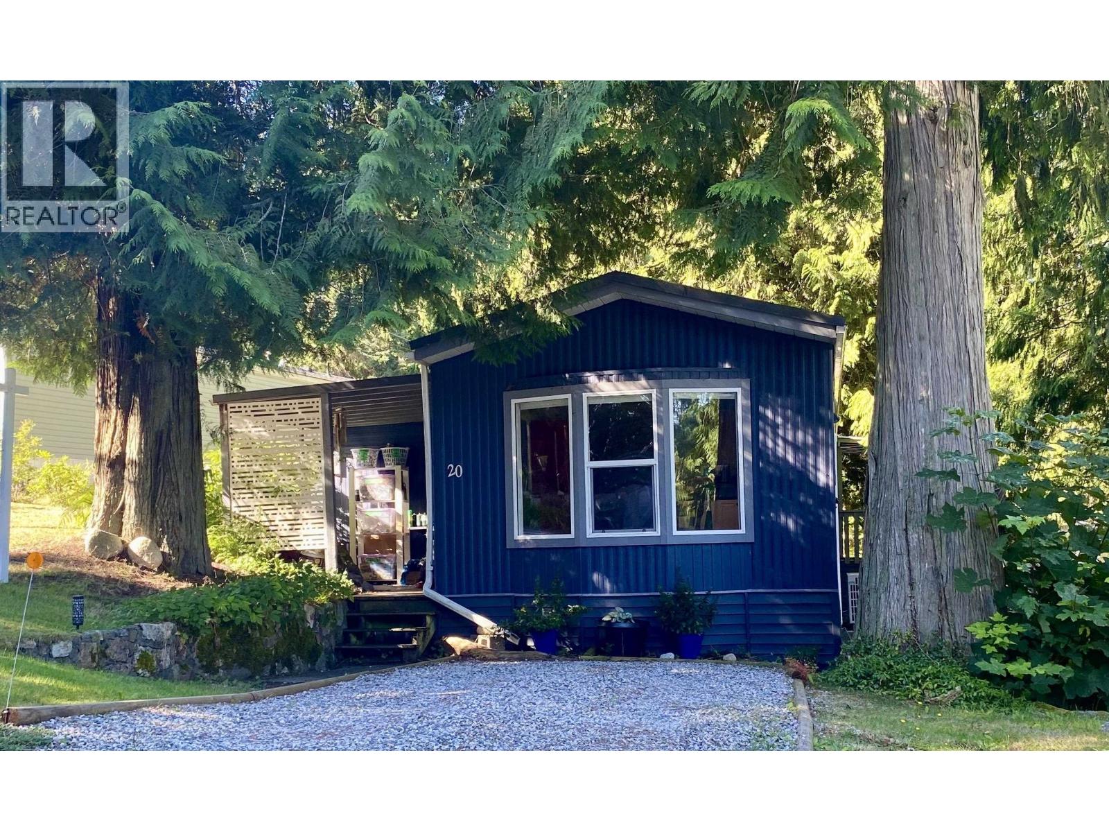 1416 N Road Unit 20, Gibsons, BC V0N 1V1