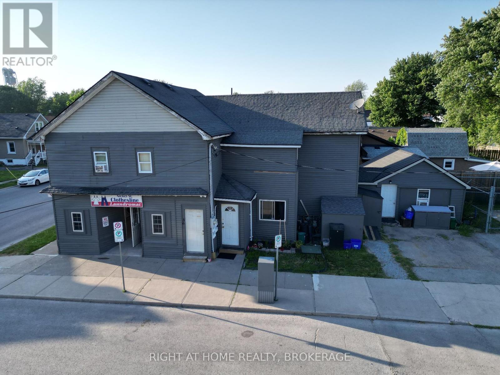 36 Nickel St, Port Colborne, ON L3K 1B2