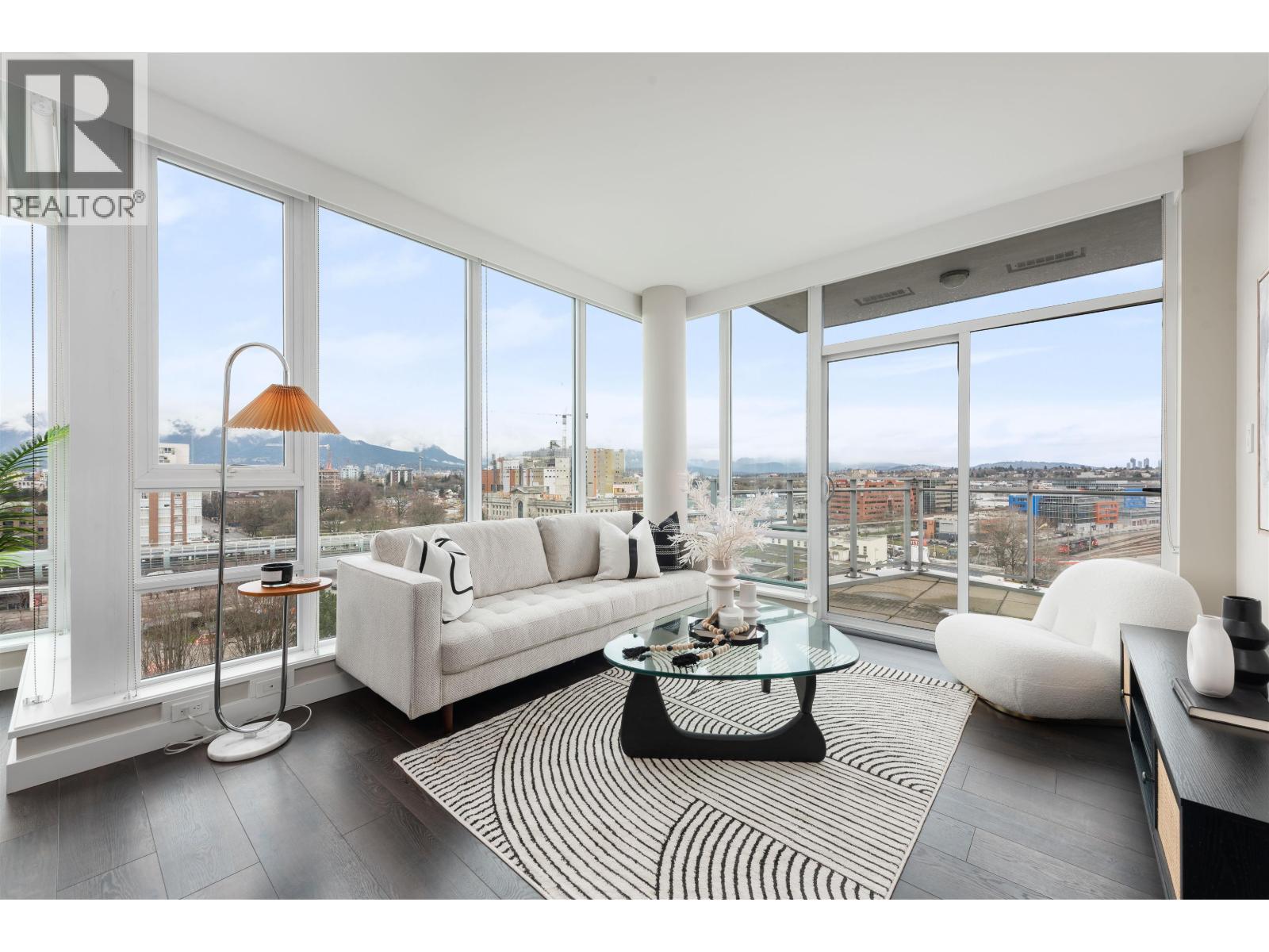 1618 Quebec Street Unit 1516, Vancouver, BC V6A 0C5