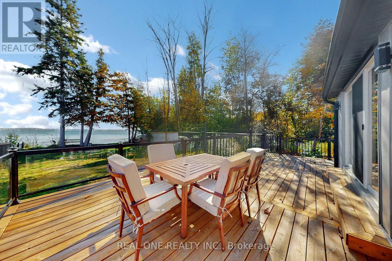 241 Rockaway Beach Pl, Innisfil, ON L0L 1K0