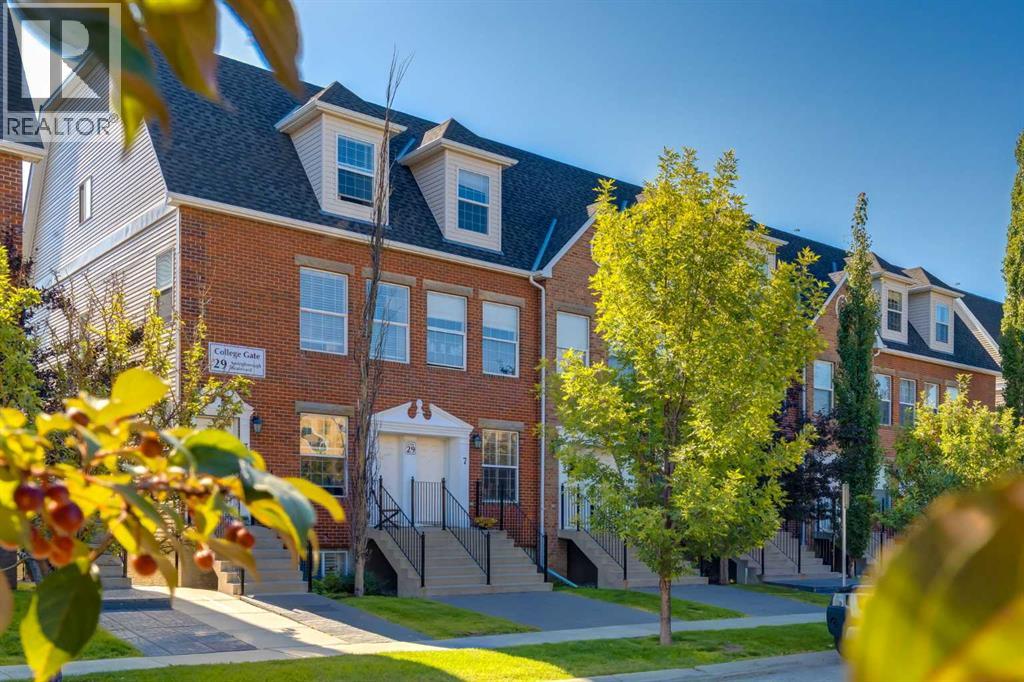29 Springborough Boulevard Sw Unit 7, Calgary, AB T3H 5V7