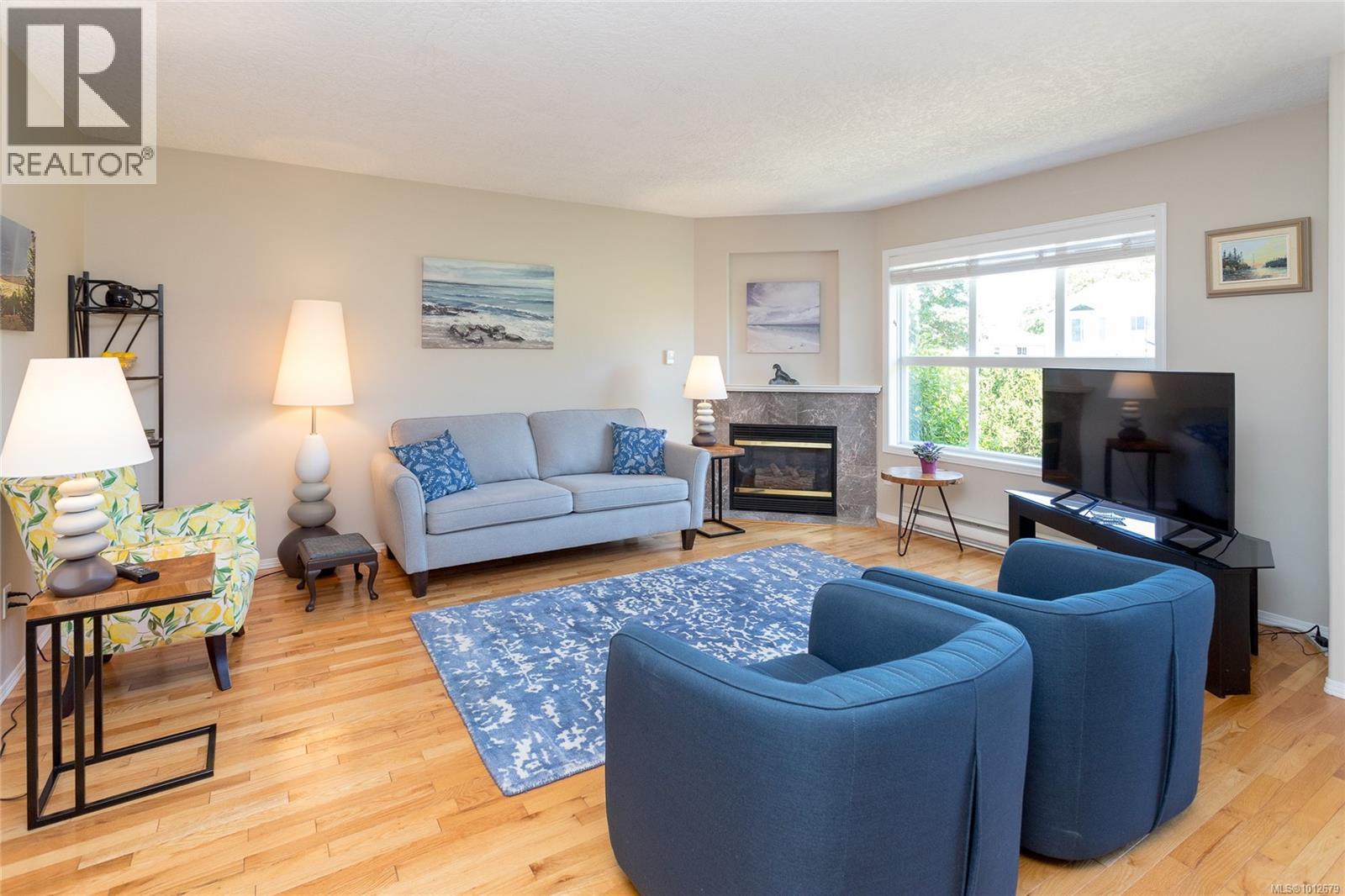 10124 Resthaven Drive #d, Sidney, BC V8L 3G6