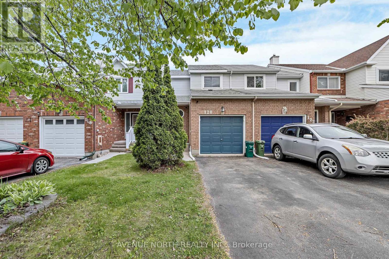 120 Markland Cres, Ottawa, ON K2G 5Z7