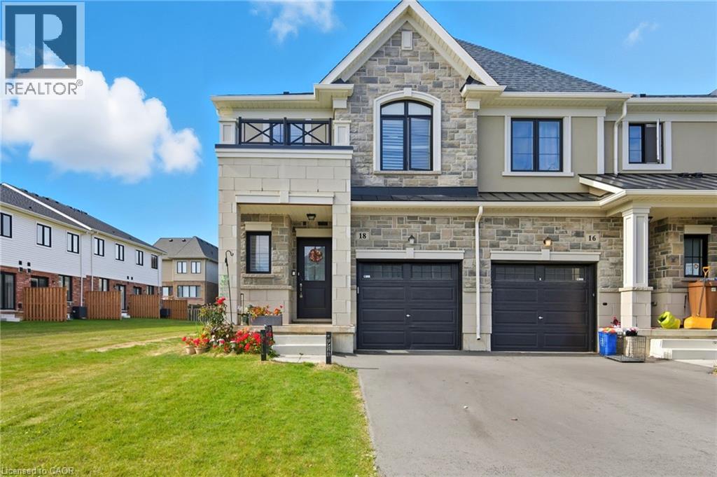 18 Mia Dr, Hamilton, ON L9B 0K1