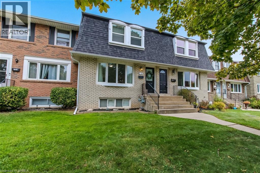 24 Coachwood Road Unit 6, Brantford, ON N3R 3R4
