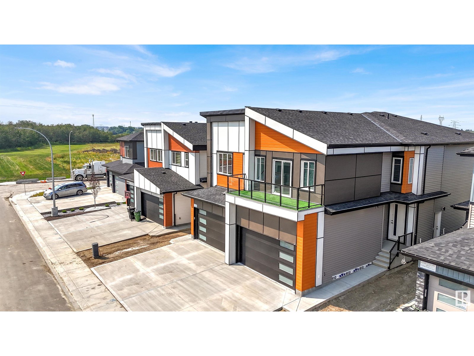 155 Av Nw Unit 2020, Edmonton, AB T5Y 4H9