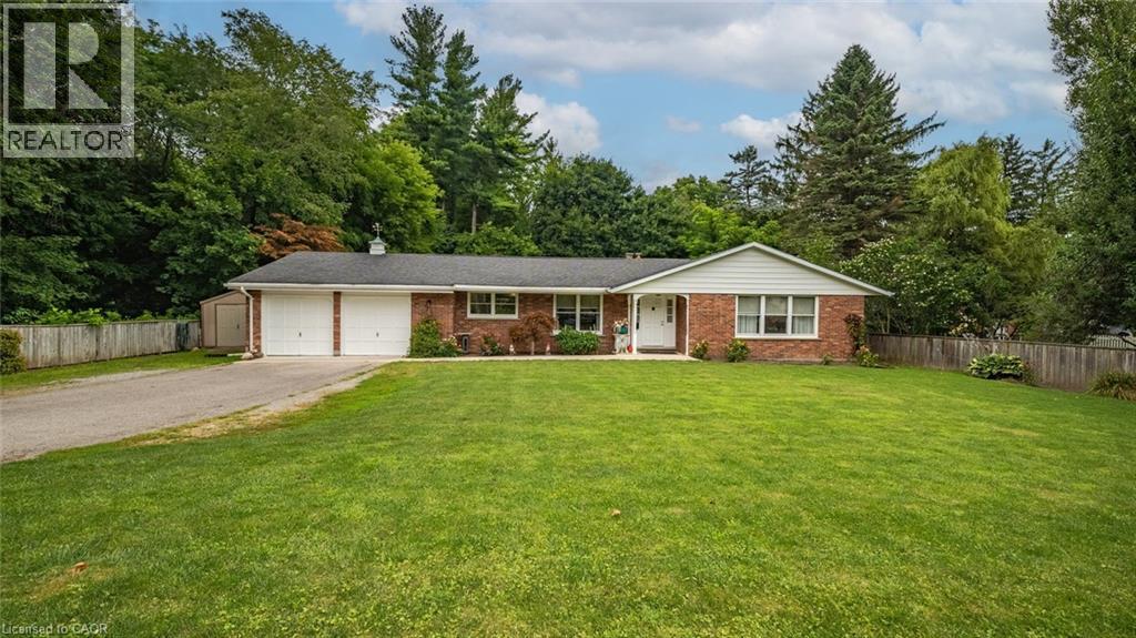 15 Evergreen Hill Rd, Simcoe, ON N3Y 1B7