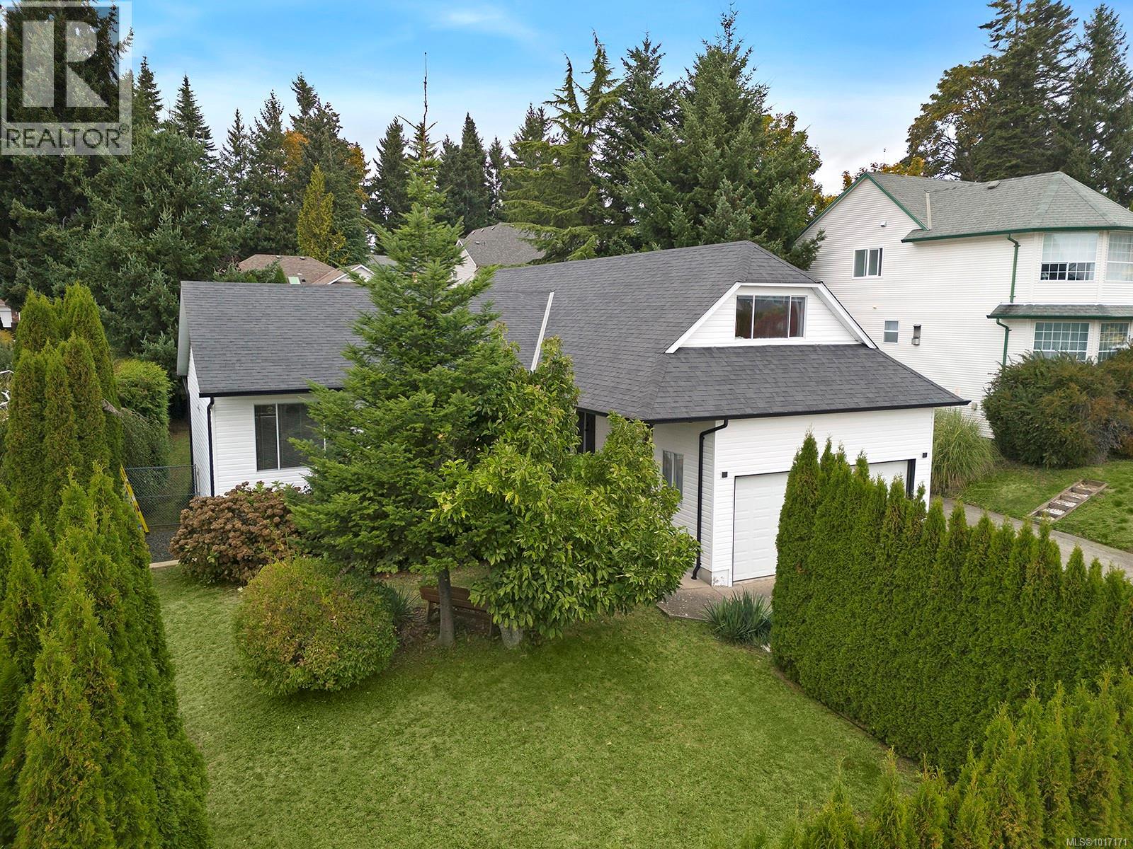 1327 Malahat Dr, Courtenay, BC V9N 8B2
