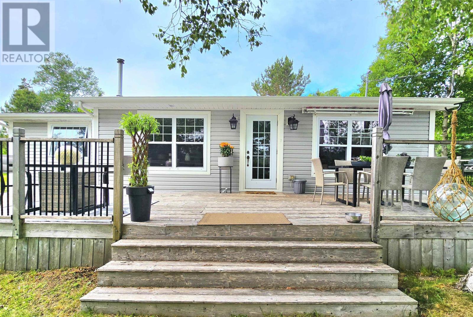 21 Macgillivery Ln, North Side East Bay, NS B1J 1H5