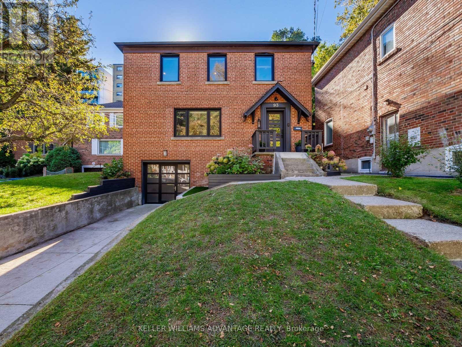 93 Glen Davis Cres, Toronto, ON M4E 1X7