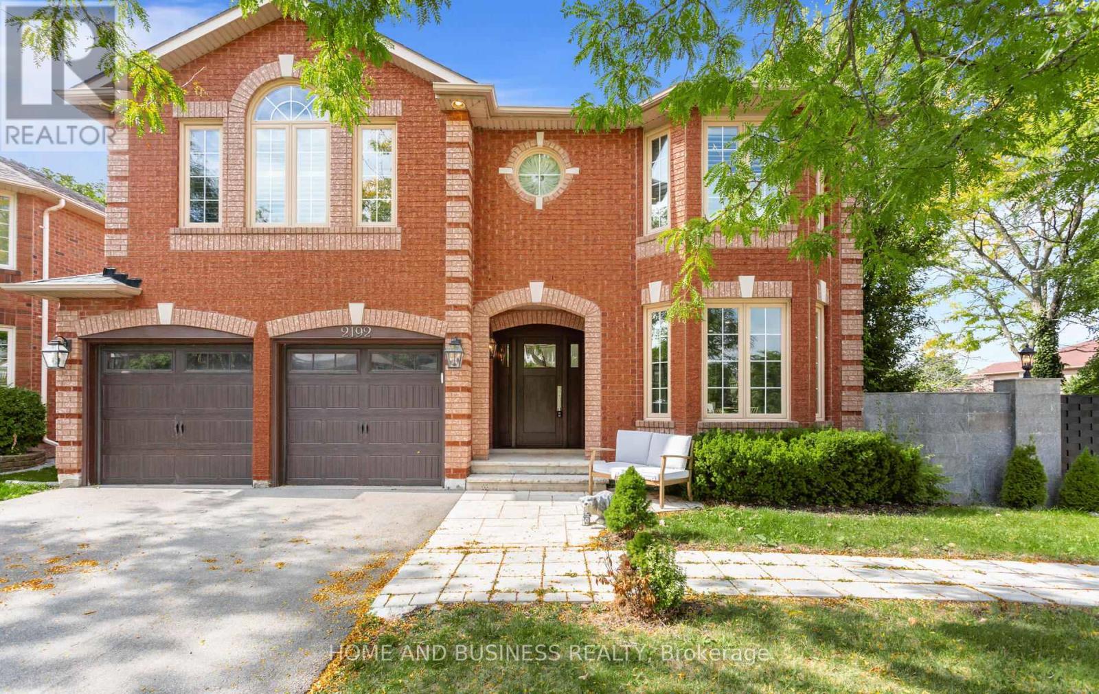 2192 Oakmead Blvd, Oakville, ON L6H 6B4