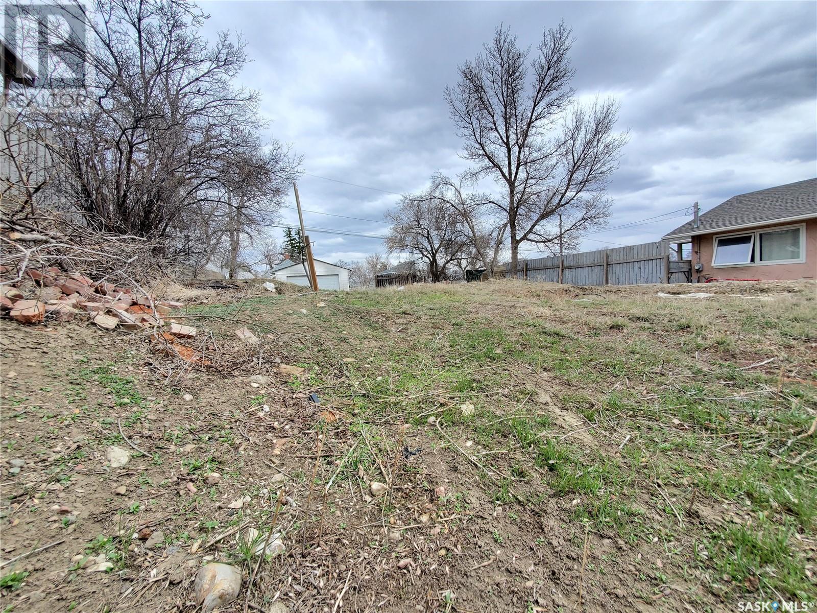 311 10 Avenue Northwest, Swift Current, SK S9H 1B7