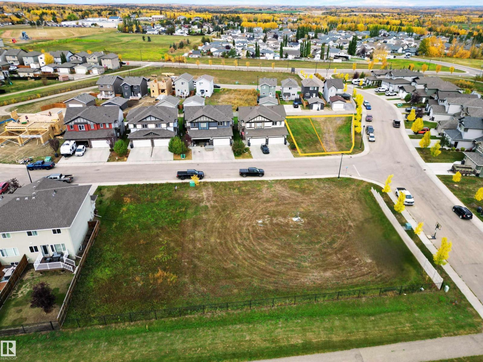 4002 4004 41b Ave, Drayton Valley, AB T7A 0B5