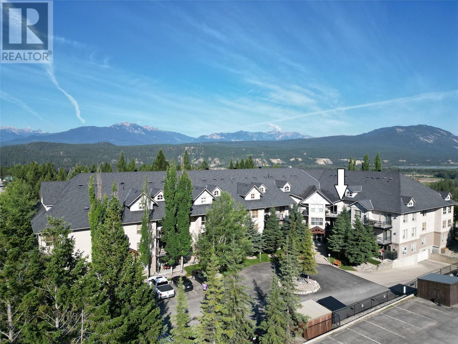4875 Radium Boulevard Unit 303, Radium Hot Springs, BC V0A 1M0