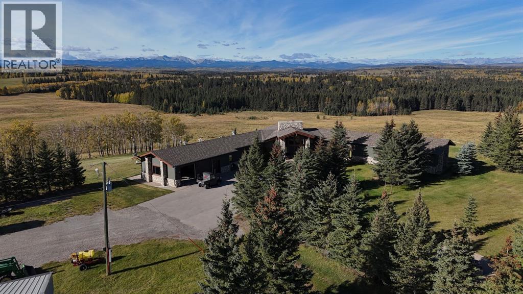 44110 Township Road 242, Calgary, AB T3Z 0B8