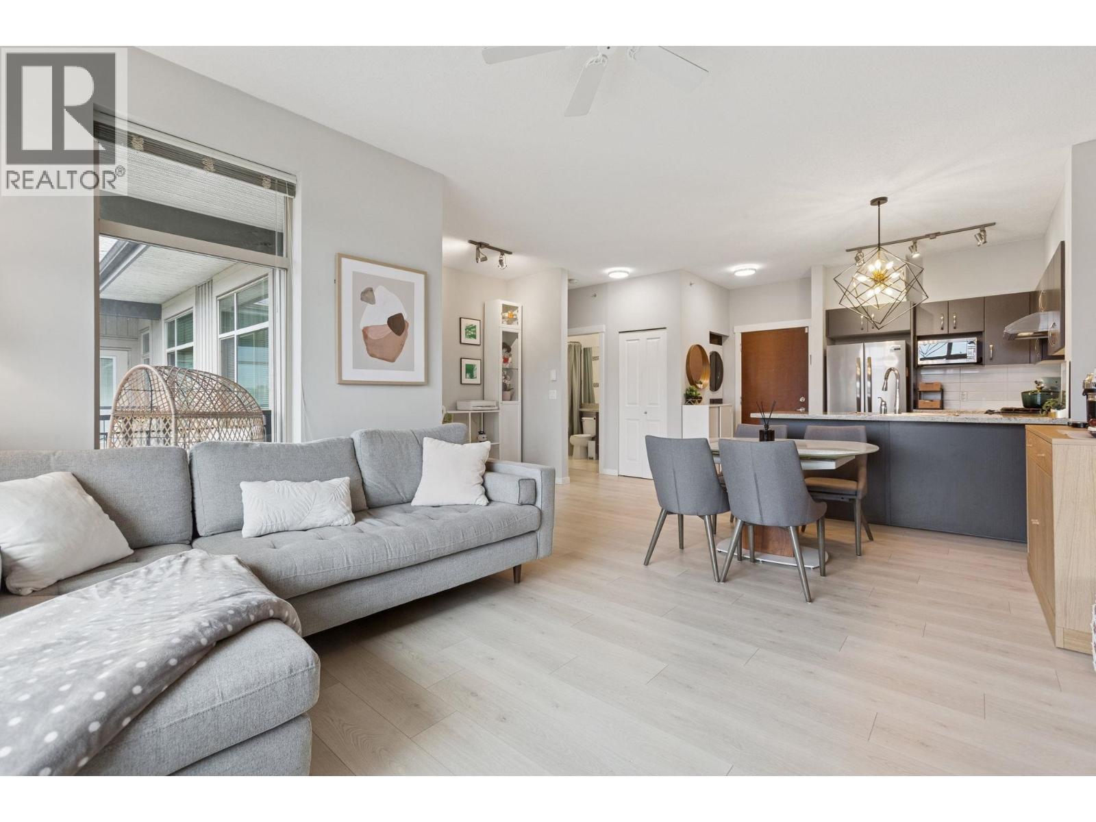 9288 Odlin Road Unit 422, Richmond, BC V6X 0C3