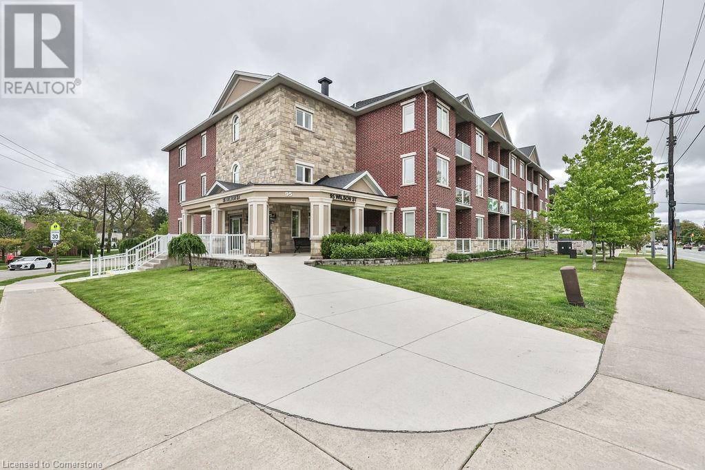 95 Wilson Street W Unit 310, Hamilton, ON L9G 1N1