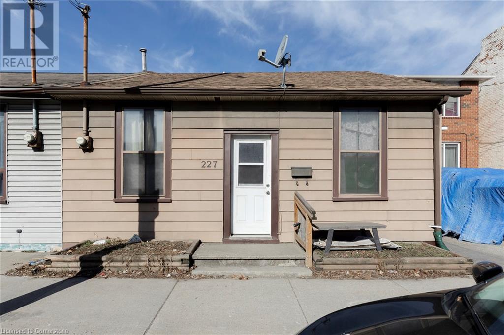 227 Wellington St N, Hamilton, ON L8L 5A7