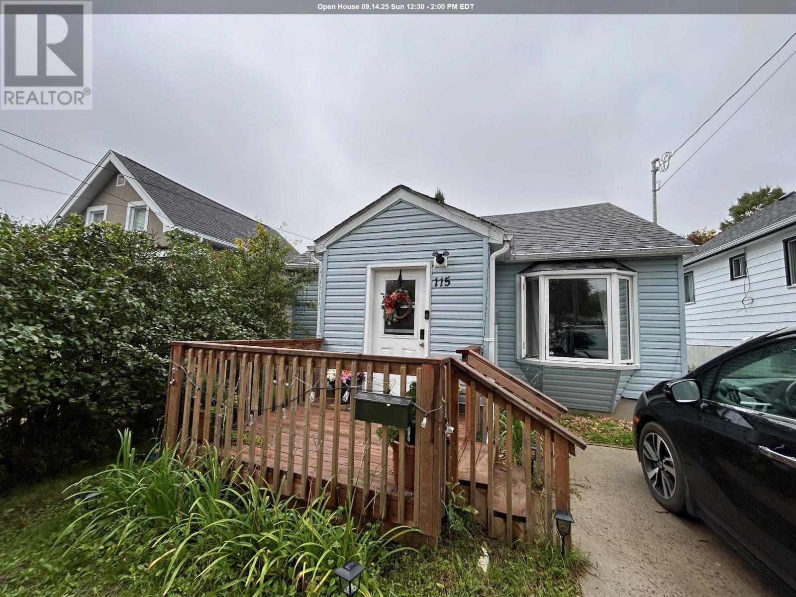 115 Hill St N, Thunder Bay, ON P7A 5V8