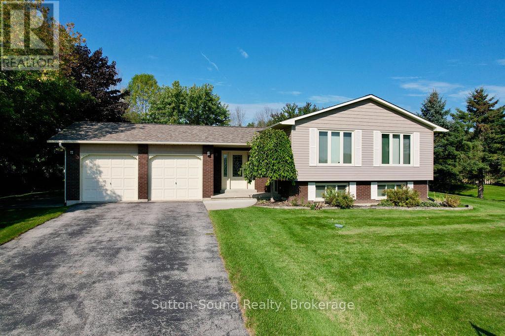 232 Finden St, Georgian Bluffs, ON N4K 6V5