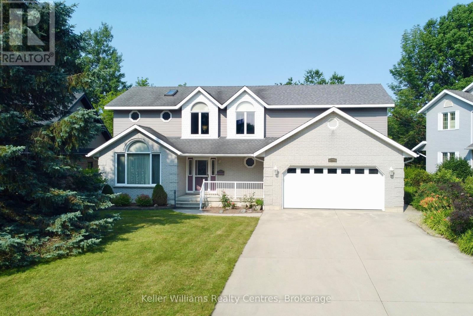 222 2nd Avenue, Hanover, ON N4N 3S2