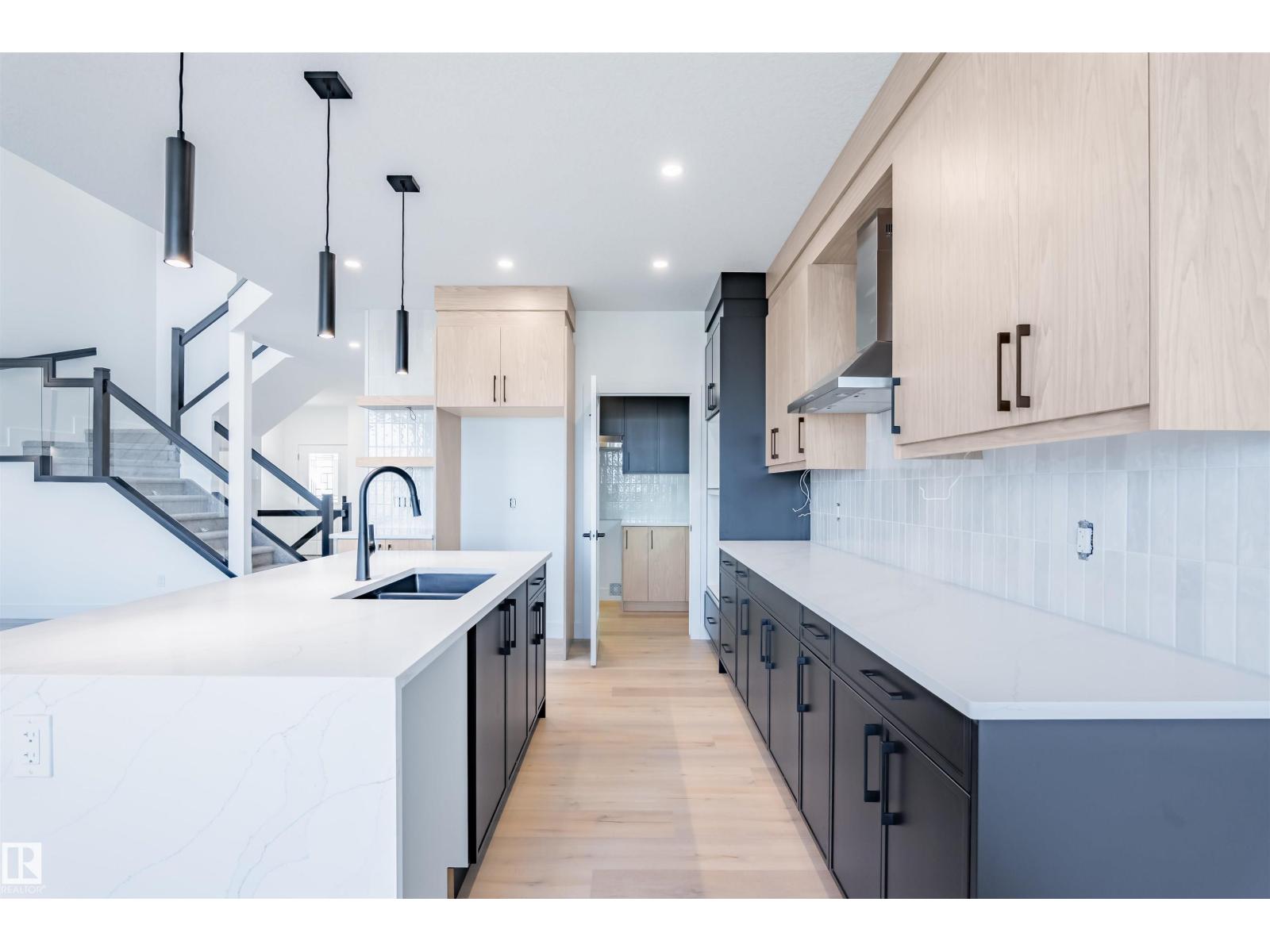 181 Av Nw Unit 8512, Edmonton, AB T5Z 0X1