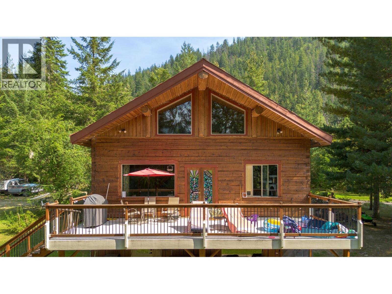 1834 Stepp Pit Rd, Sicamous, BC V0E 2V1