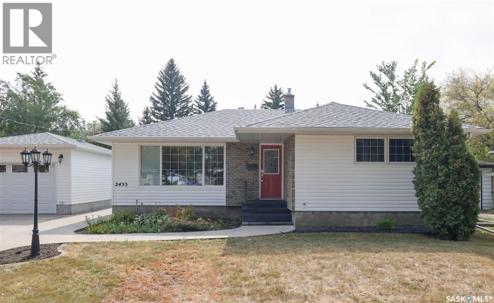 2433 Gordon Rd, Regina, SK S4S 4M4