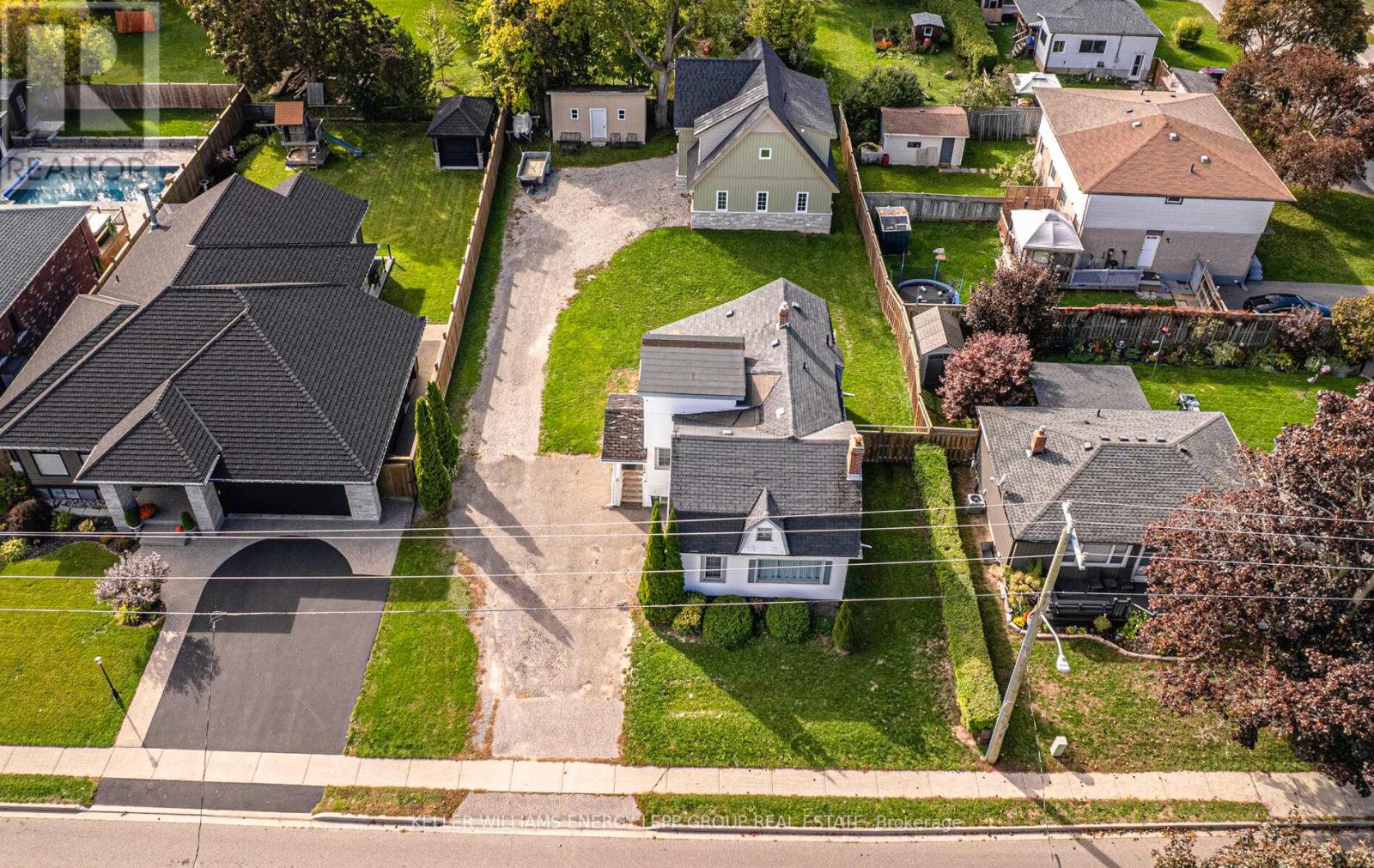 132 High St, Clarington Bowmanville, ON L1C 3B7