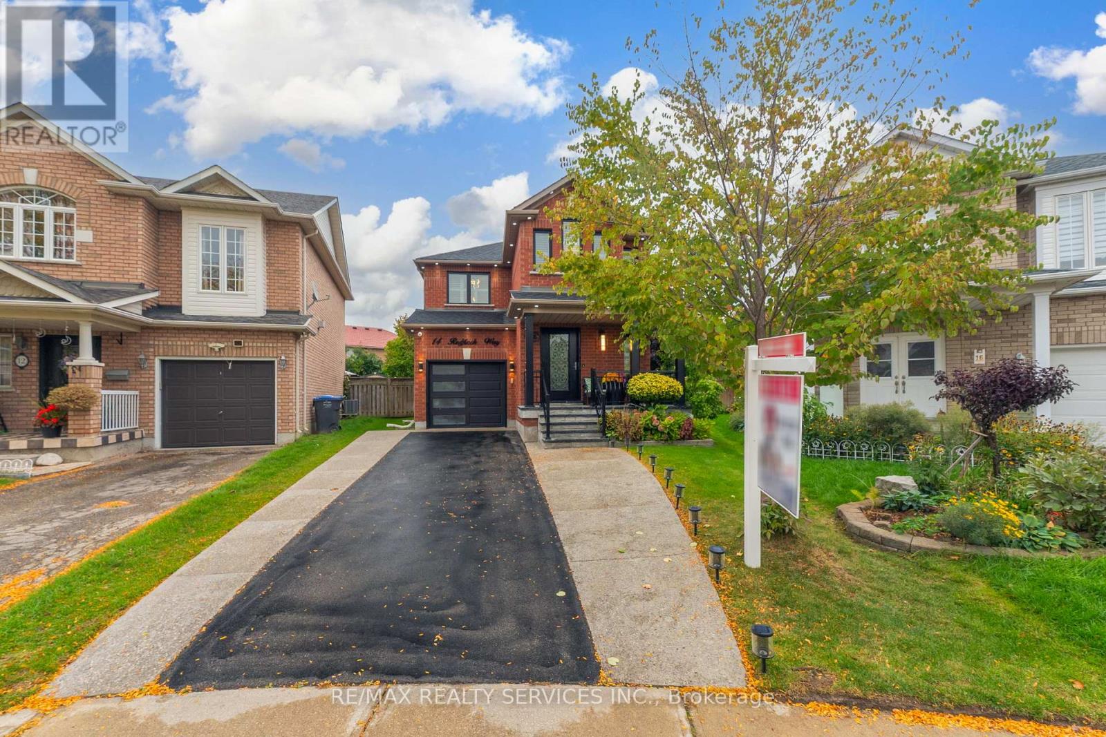 14 Redfinch Way, Brampton, ON L7A 2B3