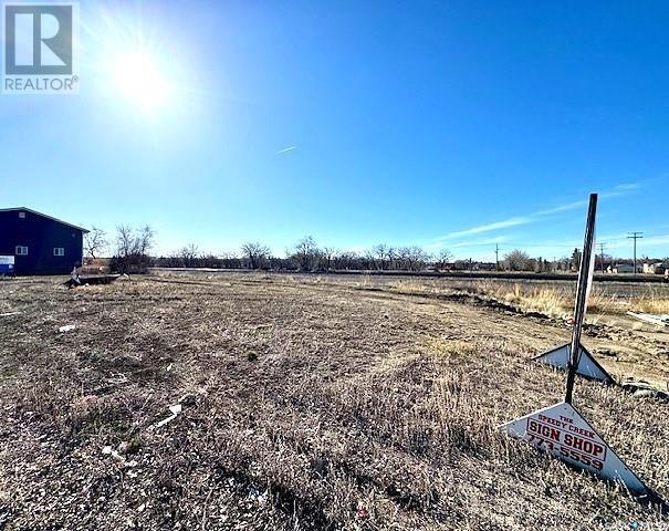 630 N Railway St E, Swift Current, SK S9H 1E3