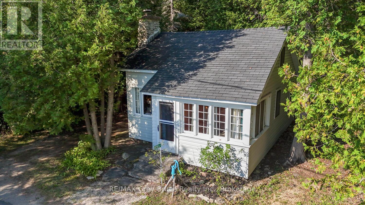 1081 Dyers Bay Rd, Northern Bruce Peninsula, ON N0H 1Z0