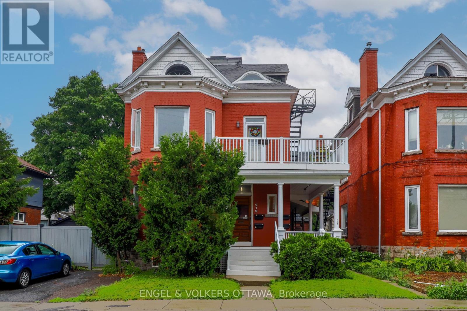 219 Cobourg St, Ottawa, ON K1N 8H9